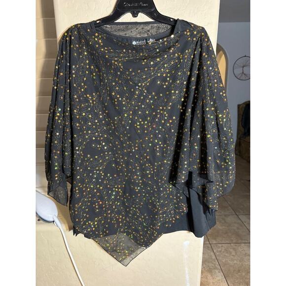 Maggie Barnes Tops - Maggie Barnes Womens 1X Black & Gold Sparkle Double Layer Pullover Poncho Blouse